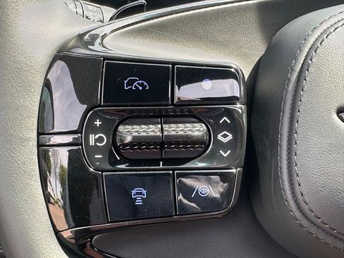 Used 2026 Genesis G90 3.5T Prestige image 31