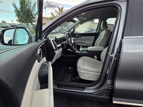 Certified 2026 Kia Sorento EX AWD/4WD image 15