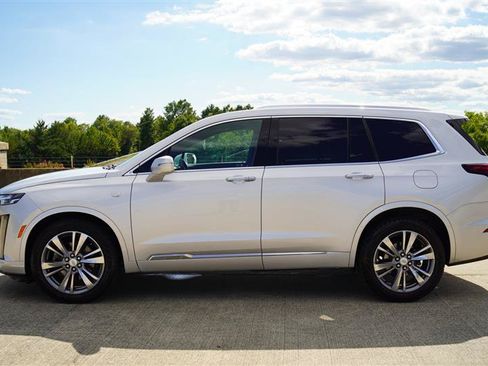 Used 2020 Cadillac XT6 Premium Luxury AWD/4WD image 3