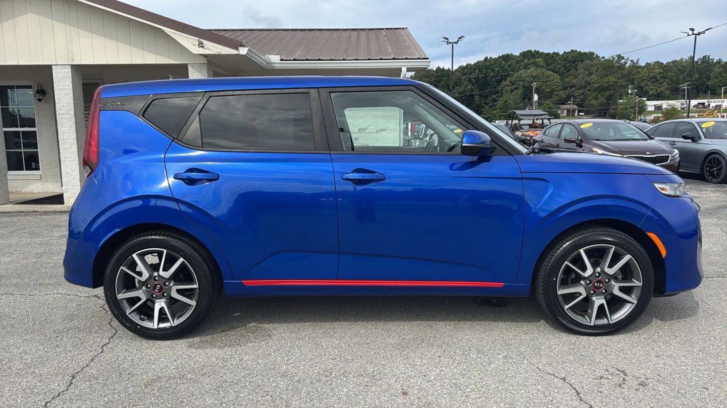 Used 2020 Kia Soul GT-Line FWD image 6