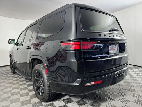 Used 2025 Jeep Wagoneer Series II AWD/4WD image 27