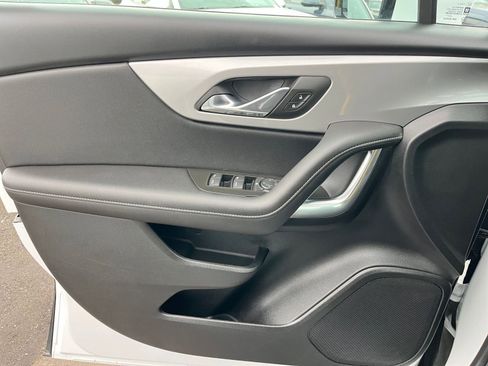 Used 2025 Chevrolet Blazer LT image 20