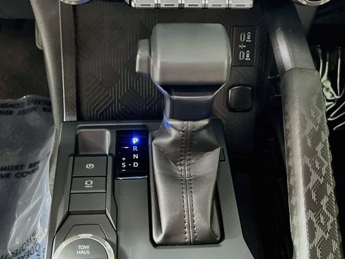 Used 2026 Toyota Tacoma SR5 RWD image 23