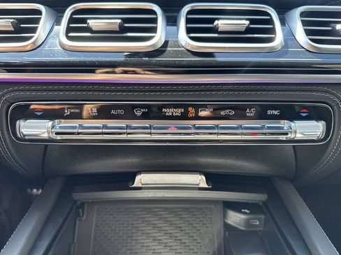 Used 2024 Mercedes-Benz GLS 580 4MATIC w/ Warmth & Comfort Package image 39