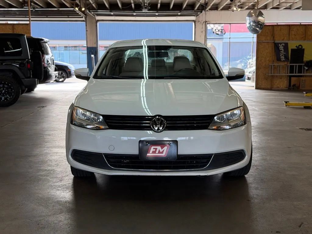 Used 2014 Volkswagen Jetta TDI FWD image 5