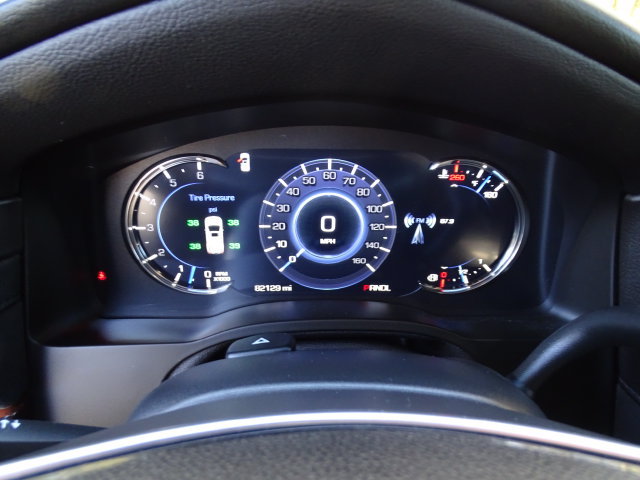 Certified 2018 Cadillac Escalade ESV Luxury AWD/4WD image 18