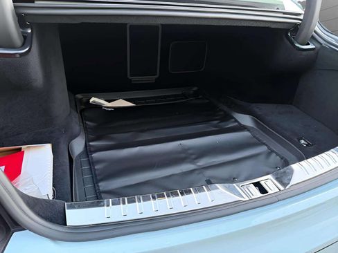 Certified 2024 Bentley Flying Spur V8 image 46