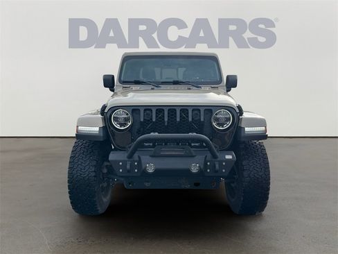 Used 2022 Jeep Gladiator Willys image 2