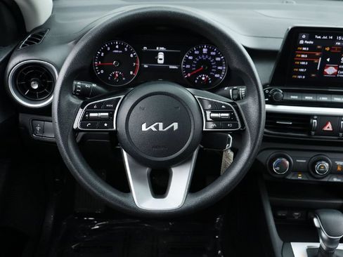 Used 2024 Kia Forte LXS FWD image 19