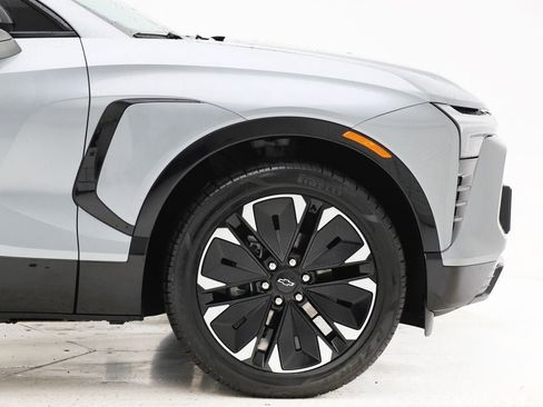 Used 2024 Chevrolet Blazer EV RS AWD/4WD image 4