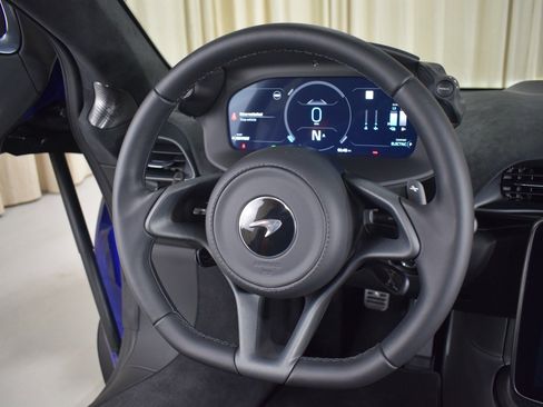 New 2026 McLaren Artura image 22