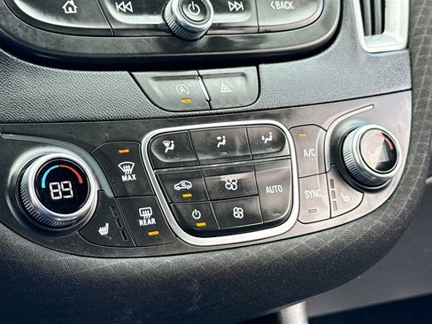 Used 2024 Chevrolet Malibu LT image 10