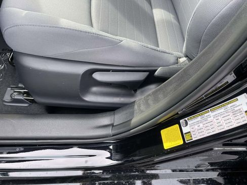 New 2026 Toyota Corolla SE image 30