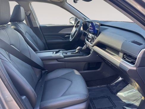 Used 2026 Toyota Grand Highlander Limited image 15