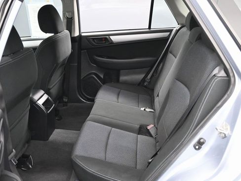 Used 2019 Subaru Outback 2.5i image 28