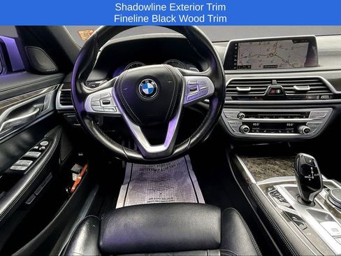 Used 2018 BMW 750i w/ M Sport Package image 10