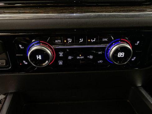 Used 2025 GMC Sierra 1500 Elevation w/ Preferred Package image 18