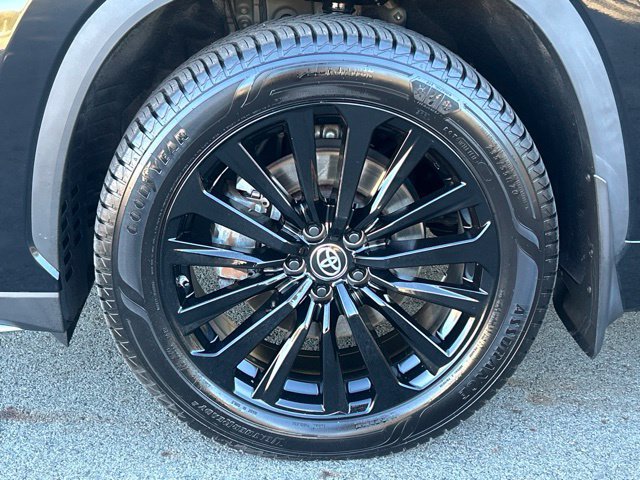 Used 2024 Toyota Highlander XSE AWD/4WD image 18