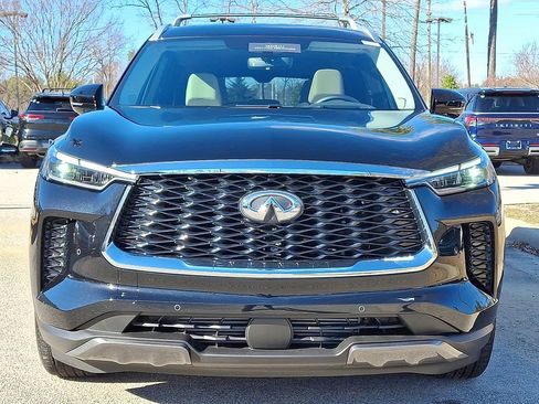 Used 2025 INFINITI QX60 Sensory w/ Vision Package image 2