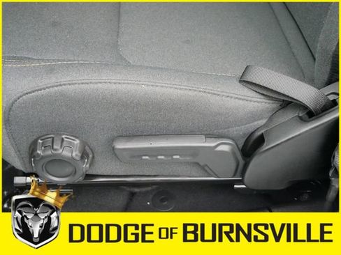 Used 2025 Jeep Wrangler Willys image 19