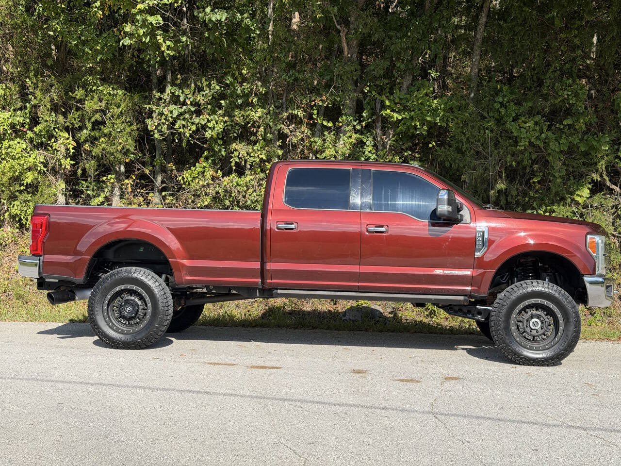 Used 2017 Ford F350 4x4 Crew Cab Super Duty image 7
