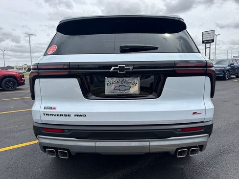 New 2026 Chevrolet Traverse Z71 w/ Enhanced Driving Package image 5