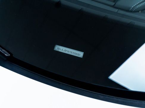 Used 2022 Audi e-tron GT Prestige w/ Prestige Package image 27