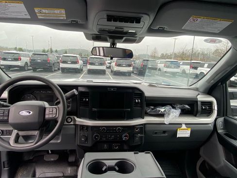 New 2025 Ford F350 XL w/ XL Chrome Package image 25