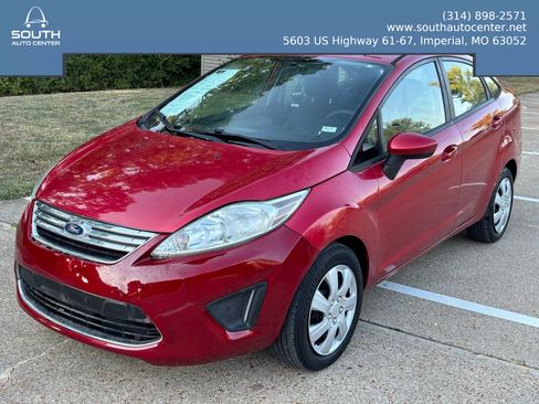 Used 2011 Ford Fiesta SE w/ 201A Rapid Spec Order Code image 1