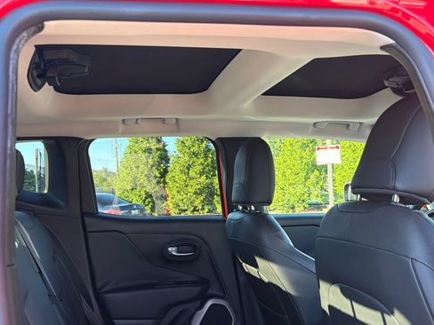 Used 2016 Jeep Renegade Limited AWD/4WD image 11