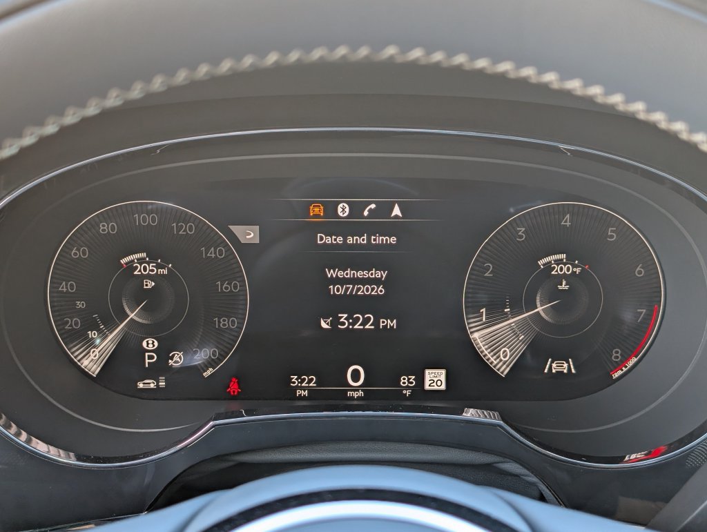 Used 2023 Bentley Bentayga Extended Wheelbase AWD/4WD image 15