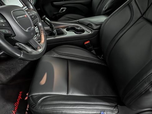 Used 2016 Dodge Challenger R/T Scat Pack RWD image 16