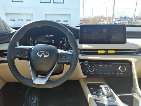 Certified 2023 INFINITI QX60 Sensory w/ Cargo Package AWD/4WD image 16