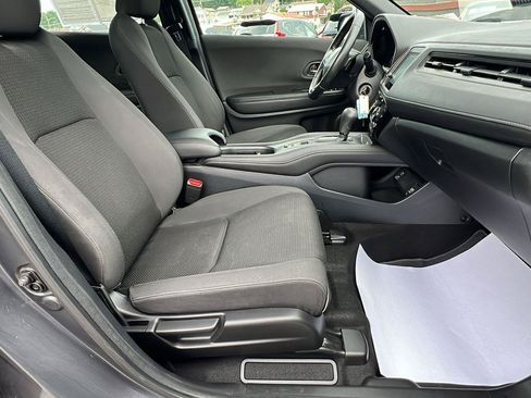 Used 2019 Honda HR-V Sport image 13