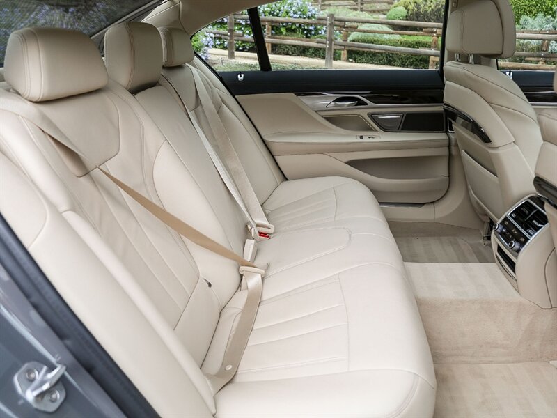 Used 2020 BMW 740i RWD image 22