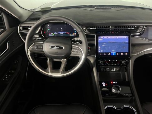 Used 2024 Jeep Grand Cherokee Limited 4xe w/ Luxury Tech Group II image 30