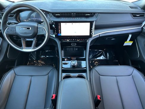 New 2026 Jeep Grand Cherokee L Limited AWD/4WD image 12