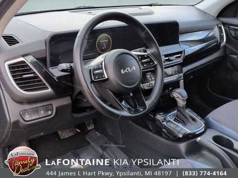 Used 2024 Kia Seltos S AWD/4WD image 9