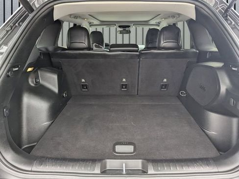 Used 2022 Jeep Cherokee Latitude Lux w/ Sun & Sound Group image 9