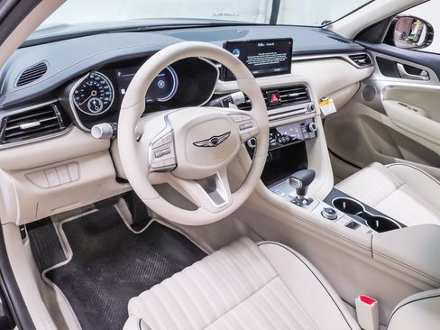 Certified 2026 Genesis G70 2.5T Prestige RWD image 2