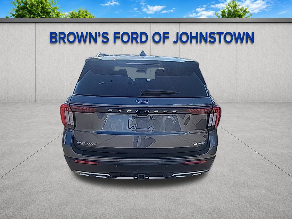 Used 2025 Ford Explorer Active w/ Active Comfort Package AWD/4WD image 7