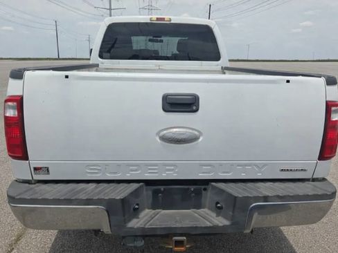 Used 2012 Ford F250 XL w/ PWR Equipment Group AWD/4WD image 3