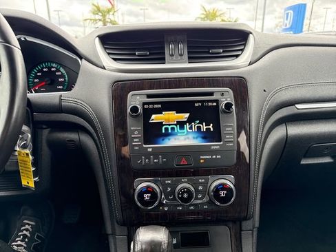 Used 2016 Chevrolet Traverse LT w/ Traveler's Package image 24
