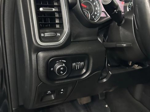 Used 2022 RAM 1500 Laramie AWD/4WD image 15