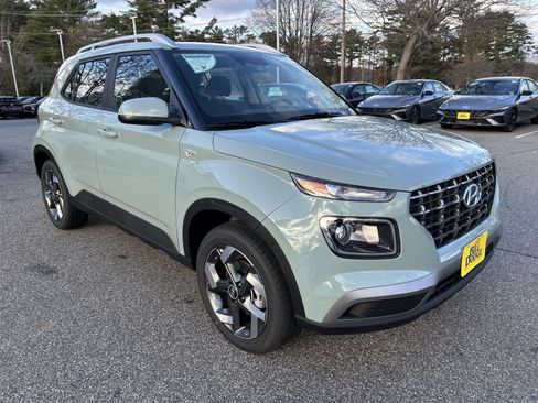 New 2026 Hyundai Venue SEL image 9