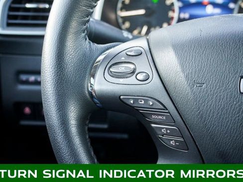 Used 2024 Nissan Murano SV image 20