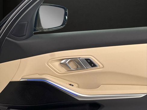 Used 2021 BMW 330i xDrive Sedan w/ Convenience Package image 44