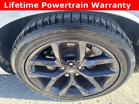 Used 2023 Dodge Challenger R/T w/ Plus Package image 11