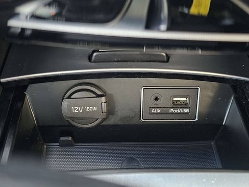 Used 2015 Kia K900 Premium RWD image 31