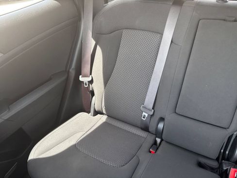 Used 2025 Kia Sportage LX FWD image 38
